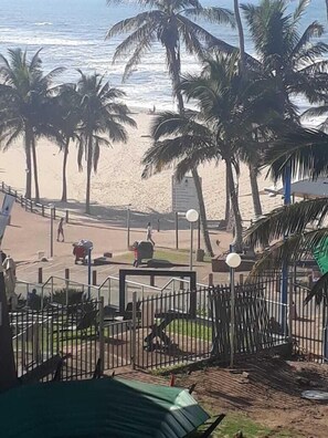 ใกล้ชายหาด