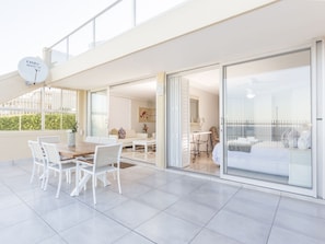 Luxury-Apartment, 3 Schlafzimmer | Terrasse/Patio