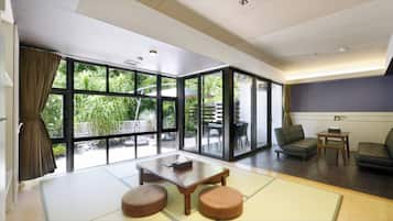 Ground Floor | 1 bedroom, desk, free WiFi