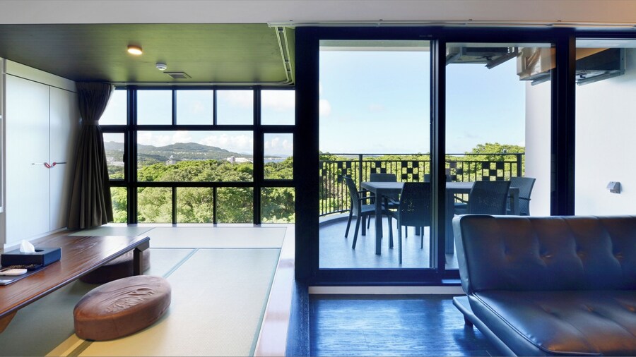 Karry CONDO CHURAUMI