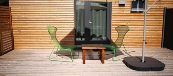 1 - FREE Ride cabins