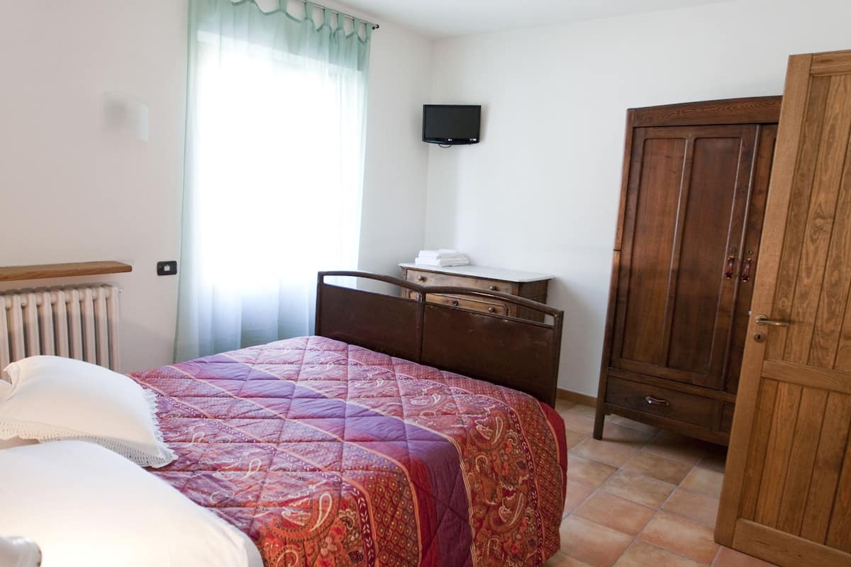 Ropa de cama de alta calidad y cortinas blackout