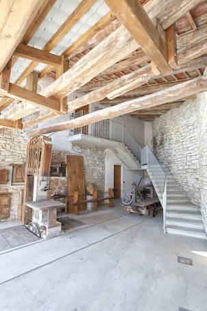 Entrada al alojamiento. Ca D' Becon