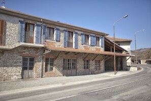 Fachada da propriedade