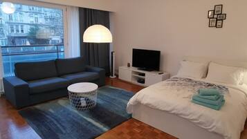 Desk, iron/ironing board, free WiFi, bed sheets