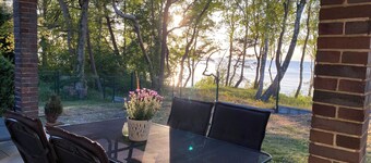 Vacation bungalow with unforgettable sea view for 2 to 4 persons, 