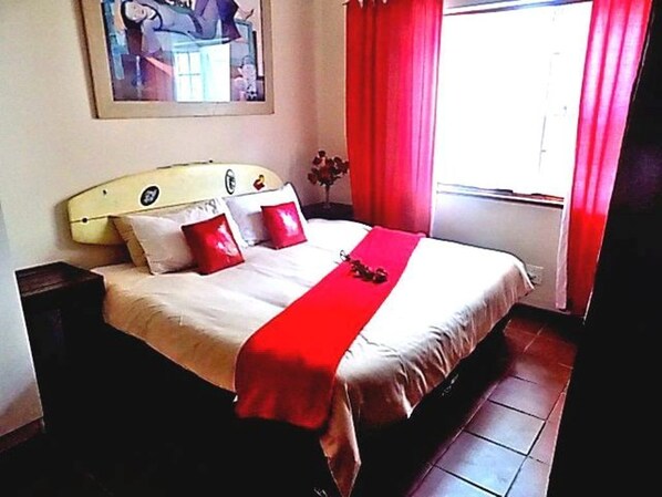 غرفة مزدوجة | مكواة/لوح كي وواي فاي مجانًا وملاءات أسرّة