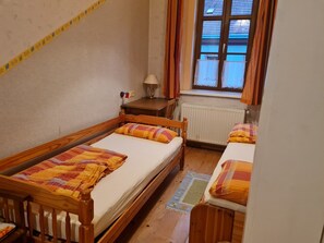 3 Schlafzimmer, Bügeleisen/Bügelbrett, WLAN, Bettwäsche