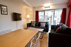 35-inch flat-screen TV with digital channels, LED TV