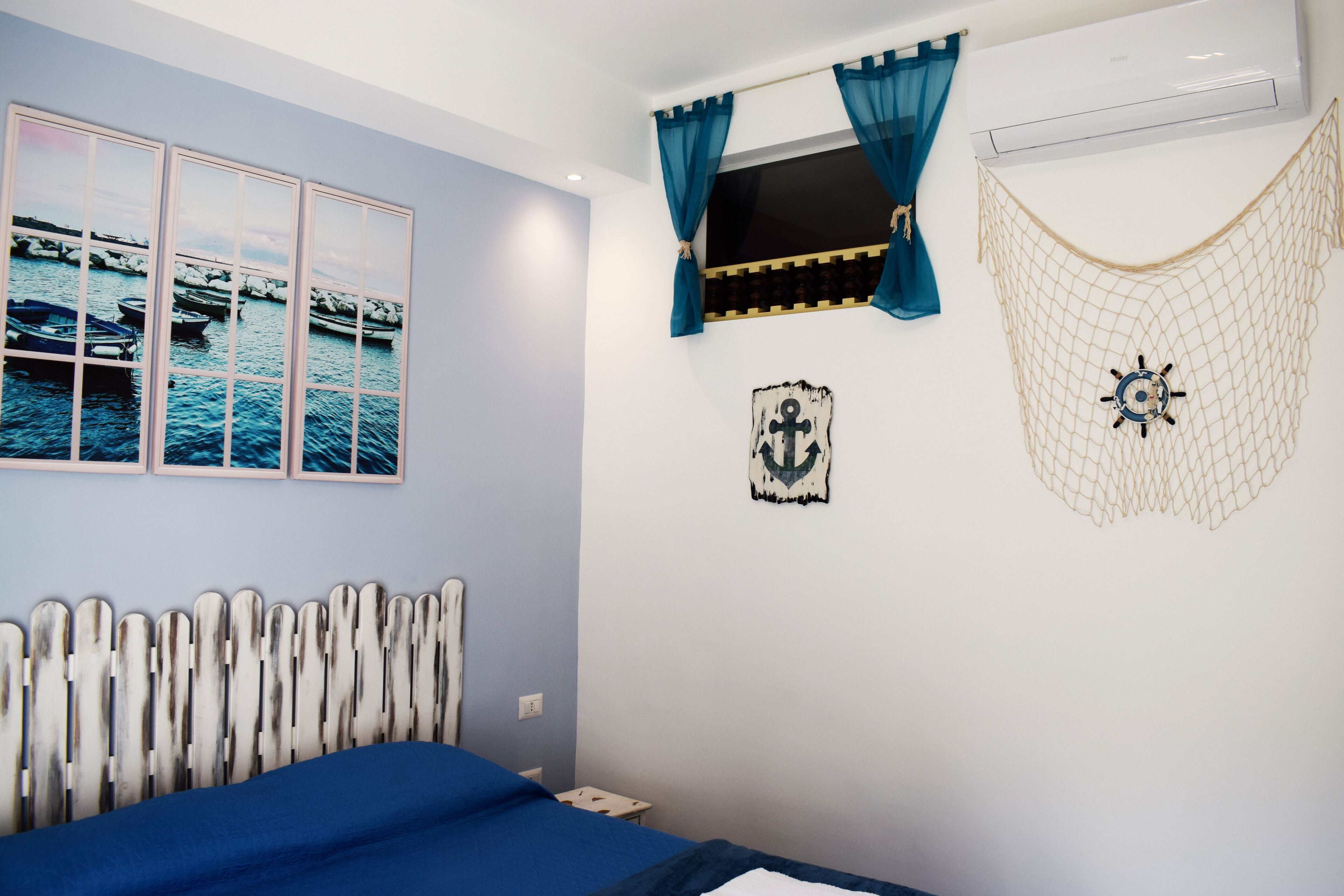 Photo - Neapolis Pie