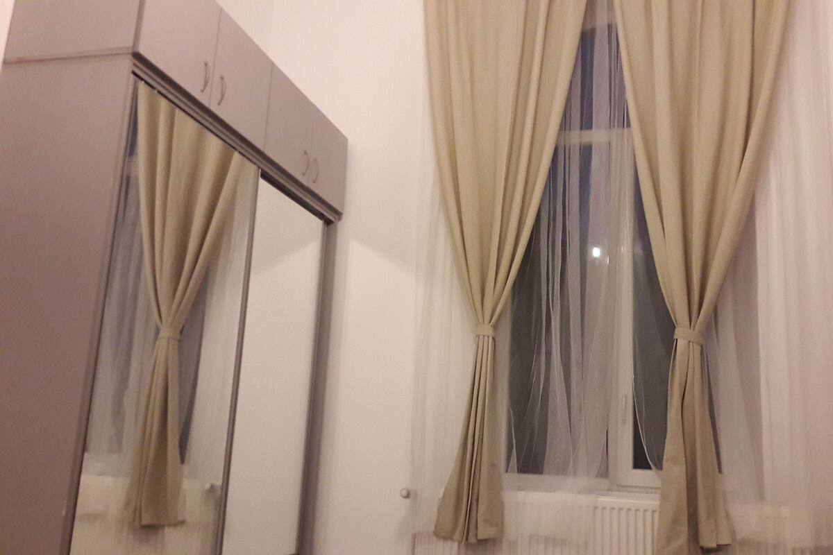 Deluxe Double Room (C1) | Egyptian cotton sheets, premium bedding, memory foam beds, desk