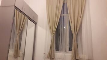 Deluxe Double Room (C1) | Cadar kapas Mesir, peralatan tempat tidur premium, busa memori