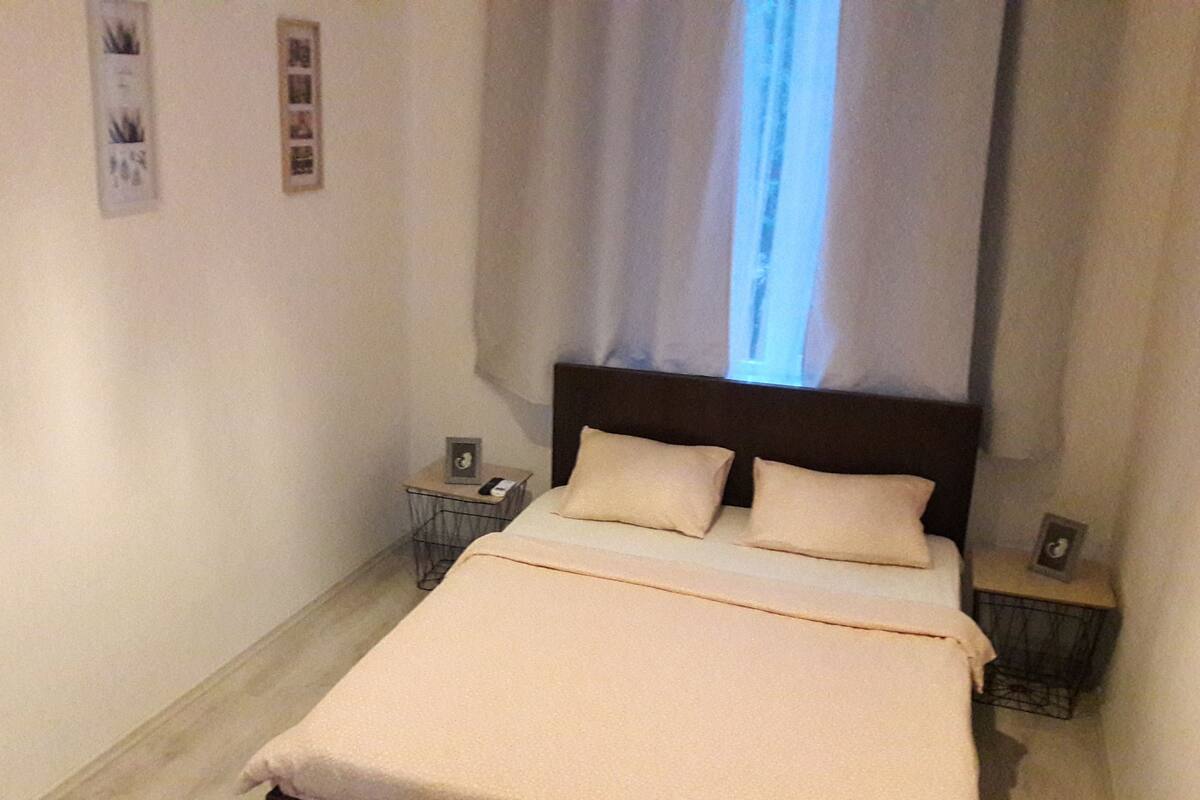 Deluxe Double Room (3C) | Egyptian cotton sheets, premium bedding, memory foam beds, desk