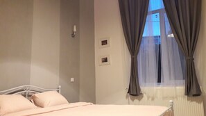 Habitación Deluxe doble (2C) | Sábanas de algodón egipcio y ropa de cama de alta calidad