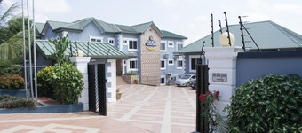 Grace Garden Hotel