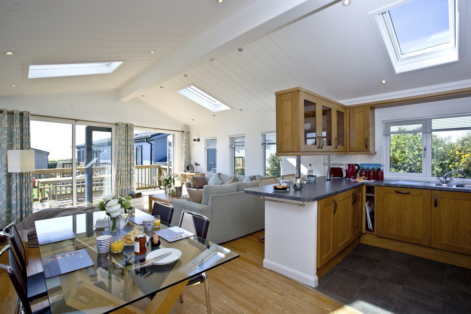 Luxury Lodge (Salty Dog) | In-room dining