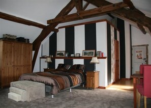 Suite (l’Ancien Dortoir) | Wifi gratis y ropa de cama