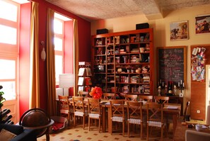 Dining - Aire les Biefs (Arfeuilles)