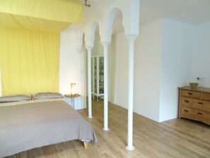 1 bedroom, WiFi, bed sheets