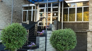 Overnatningsstedets facade