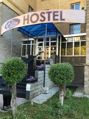Front of property - Elite Hostel (Astana)