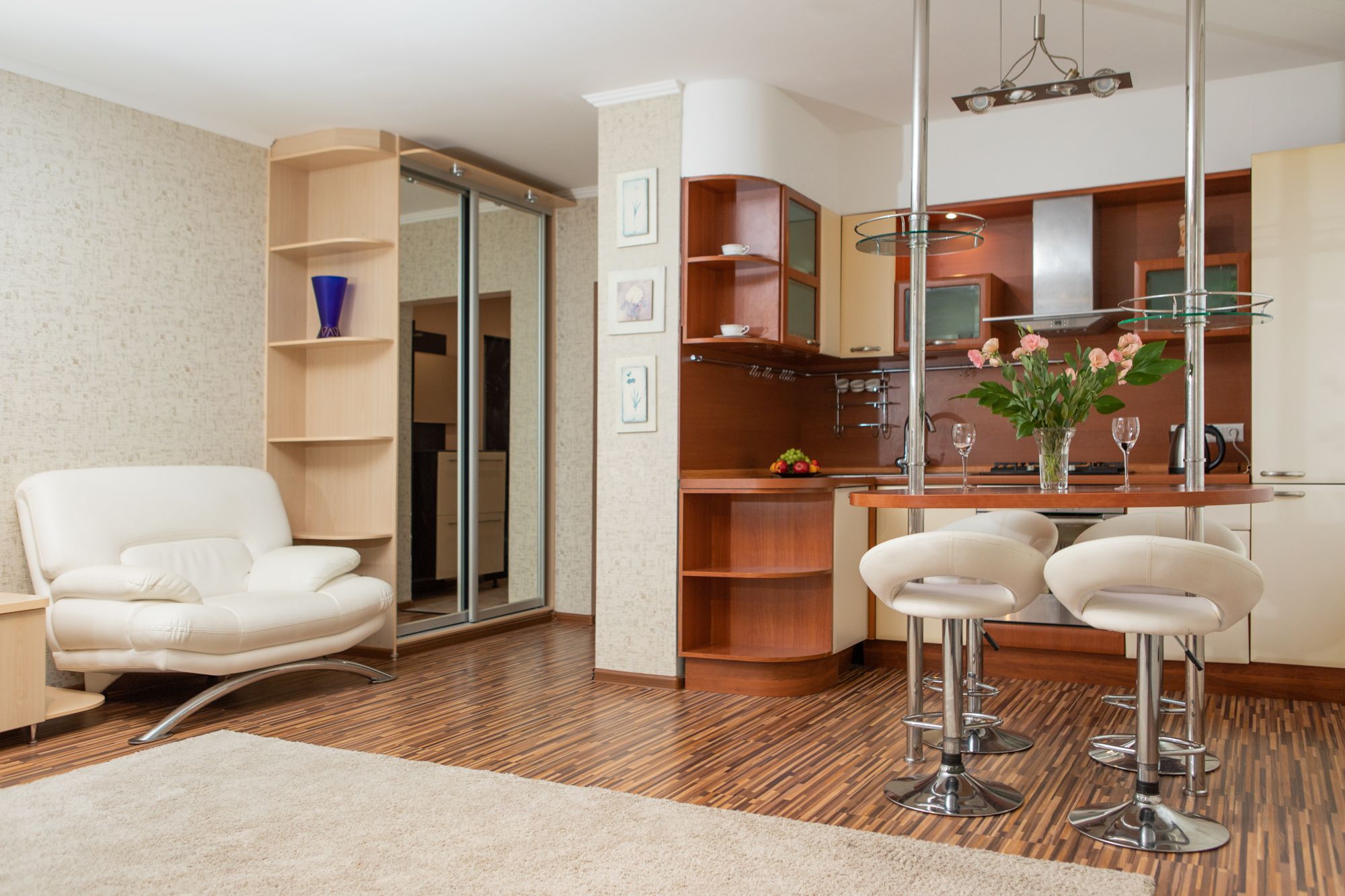 Apartment | 2 Schlafzimmer, Schreibtisch, laptopgeeigneter Arbeitsplatz