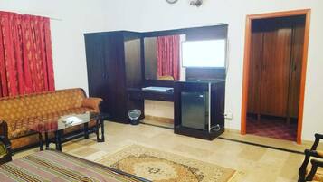 Family Triple Room | Interior detail
