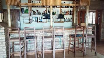 Se sirven desayunos, almuerzos y cenas; cocina local e internacional