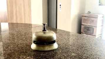 Sảnh tiếp tân