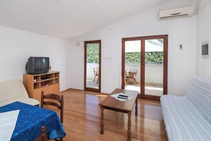 Apartment (A2) | Living room - Apartments Sinisa (Rogoznica)