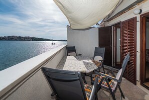 Apartment (A3) | Terrace/patio - Apartments Sinisa (Rogoznica)