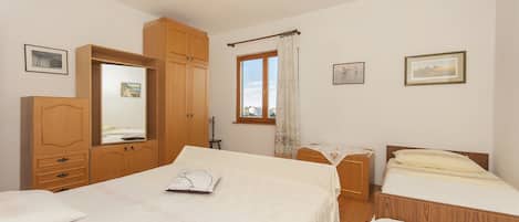 2 habitaciones, wifi gratis y ropa de cama