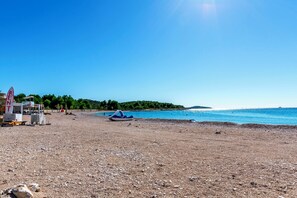 Beach - Apartments Olea (Rogoznica)