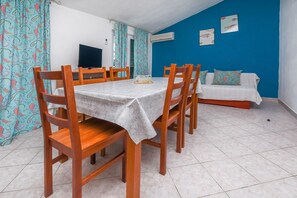 Apartment (A2) | Terrace/patio - Apartments Olea (Rogoznica)
