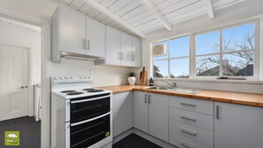 Private kitchen - Where convenience meets charm (Launceston)