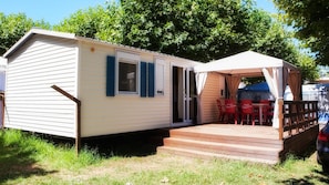 Mobile Home, 3 Bedrooms | Terrace/patio