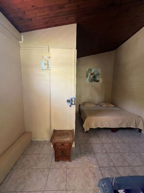 WiFi, bed sheets - Eclats de Mer, 3 Waterfront Bungalows in Tartane / WIFI Car Rental (Tartane, Trinité)