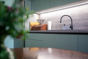 Apartment (A1) | Private kitchen | Fridge, oven, stovetop, dishwasher - Apartment Pavica (Rogoznica)