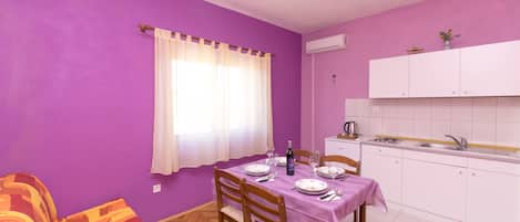 ห้องนั่งเล่น | ทีวี