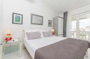 Studio (A3) | 6 bedrooms - Apartments and Rooms On the Beach (Vodice)