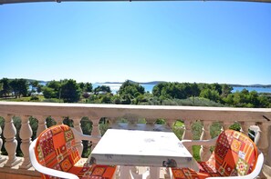 Apartment (A4) | Balcony - Apartments and Rooms On the Beach (Vodice)