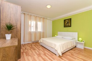 Apartment (A1)