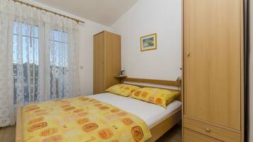 Apartment (A1)