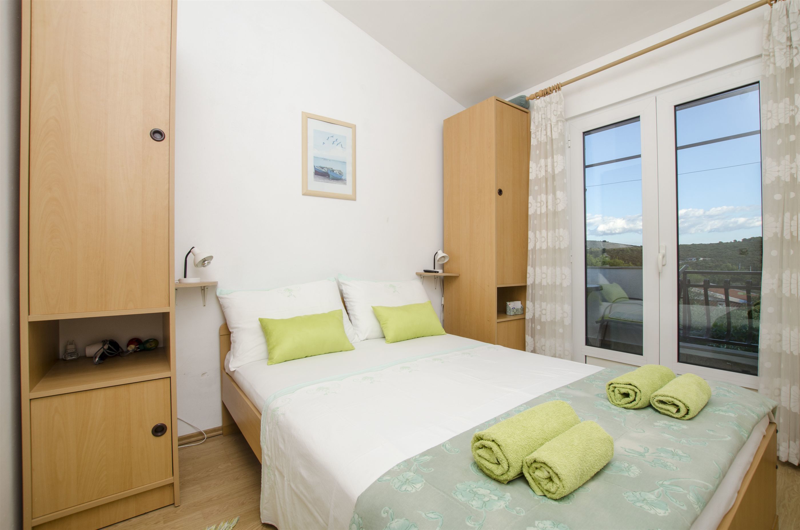 مكواة/لوح كي وواي فاي مجانًا وملاءات أسرّة