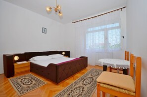Free WiFi - Apartments Marija Near Center (Vodice)