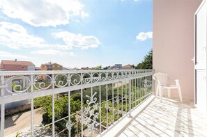 Apartment (A1) | Balcony