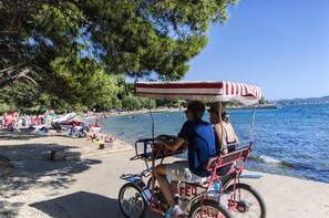 Beach - Apartments Branko (Vodice)
