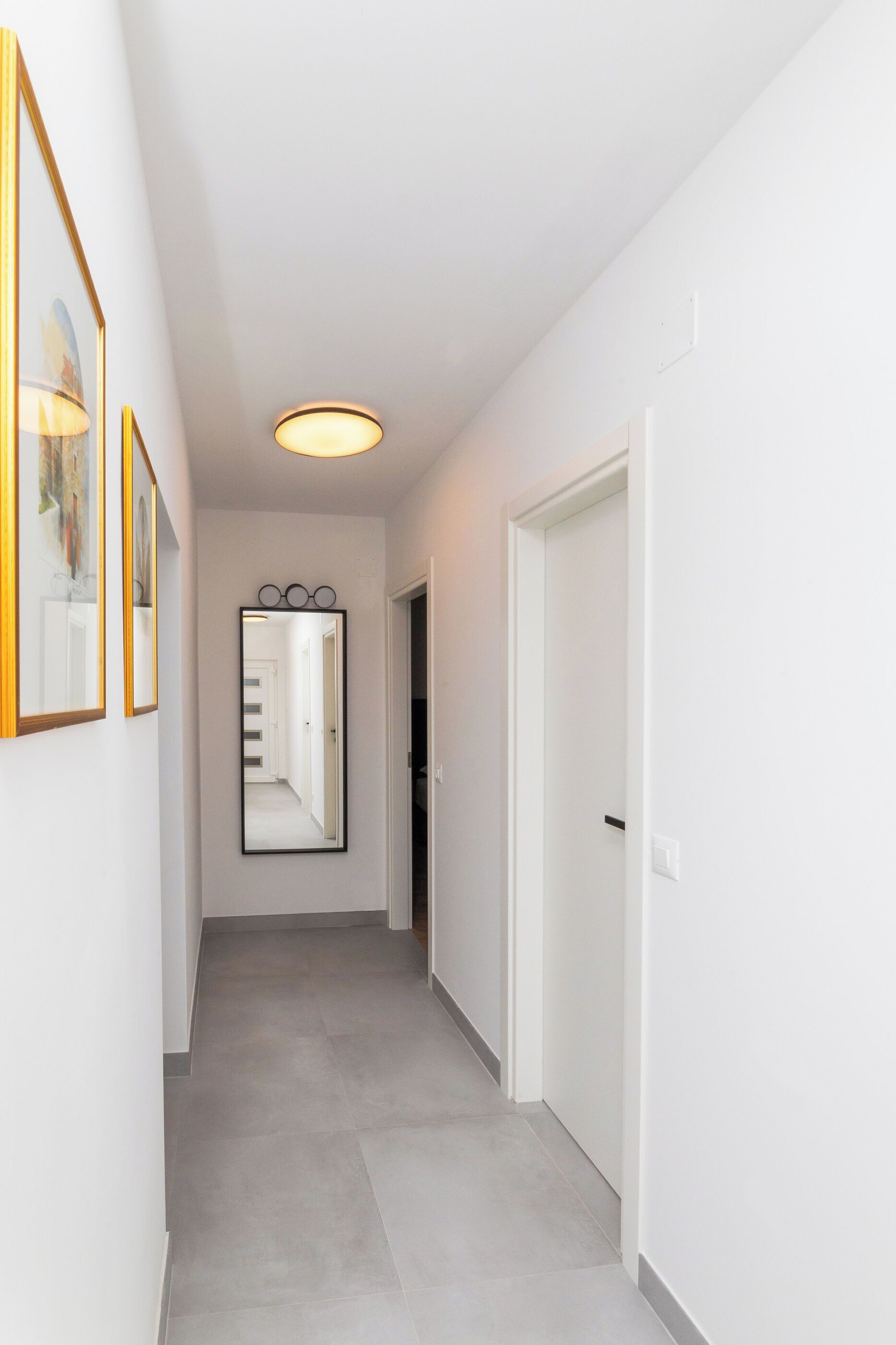 Lägenhet (A1) | Hall