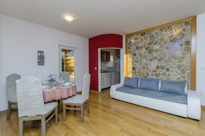 Apartment (A3) | Speisen