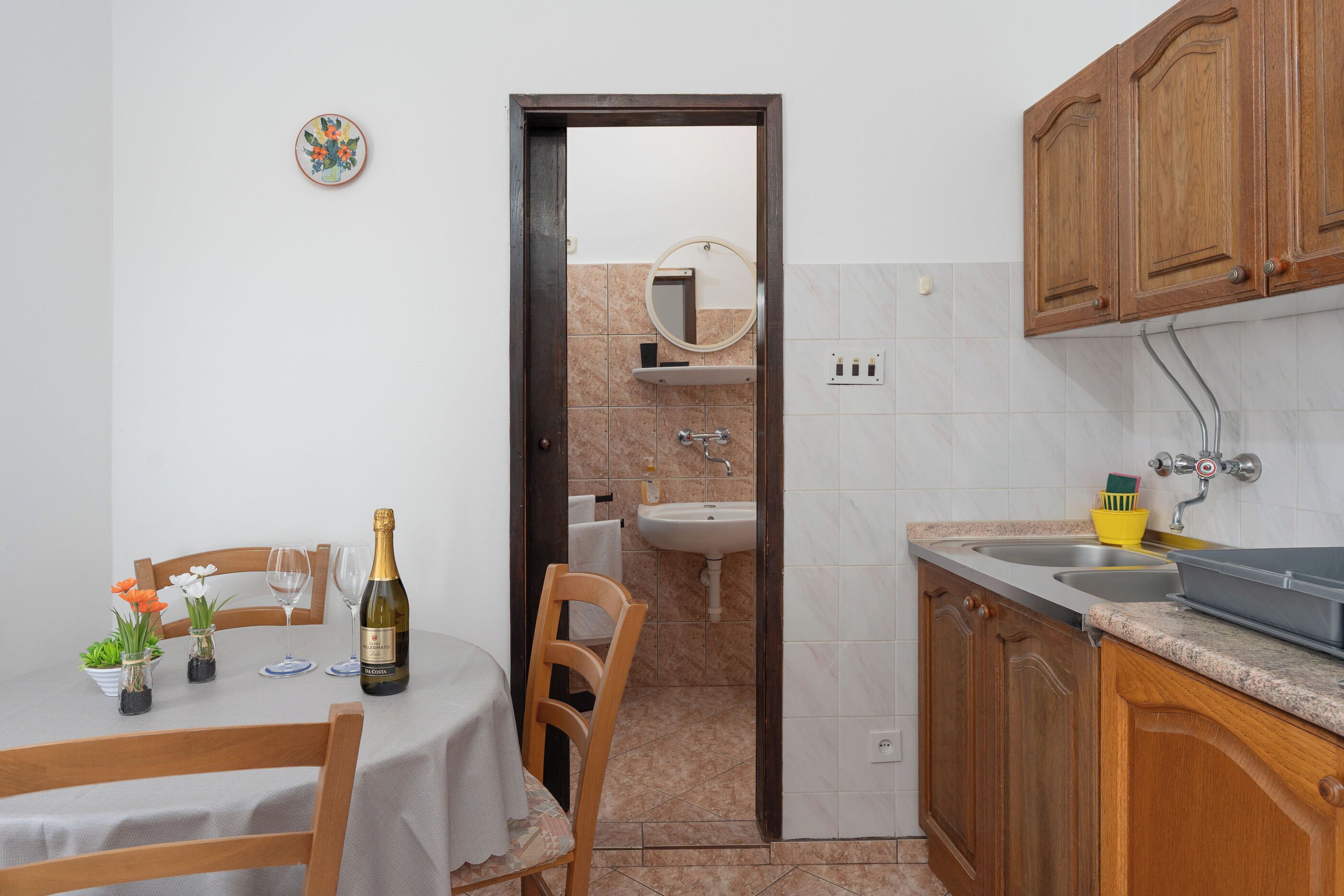 Apartment (A3) | Private kitchen | Fridge, stovetop